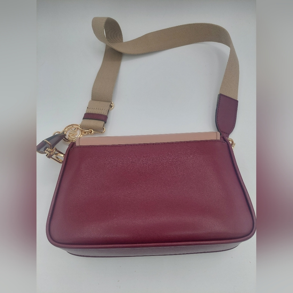 Michael Kors Bradshaw Boxy Flap Crossbody In Berry Retail $368 - Picture 4 of 12